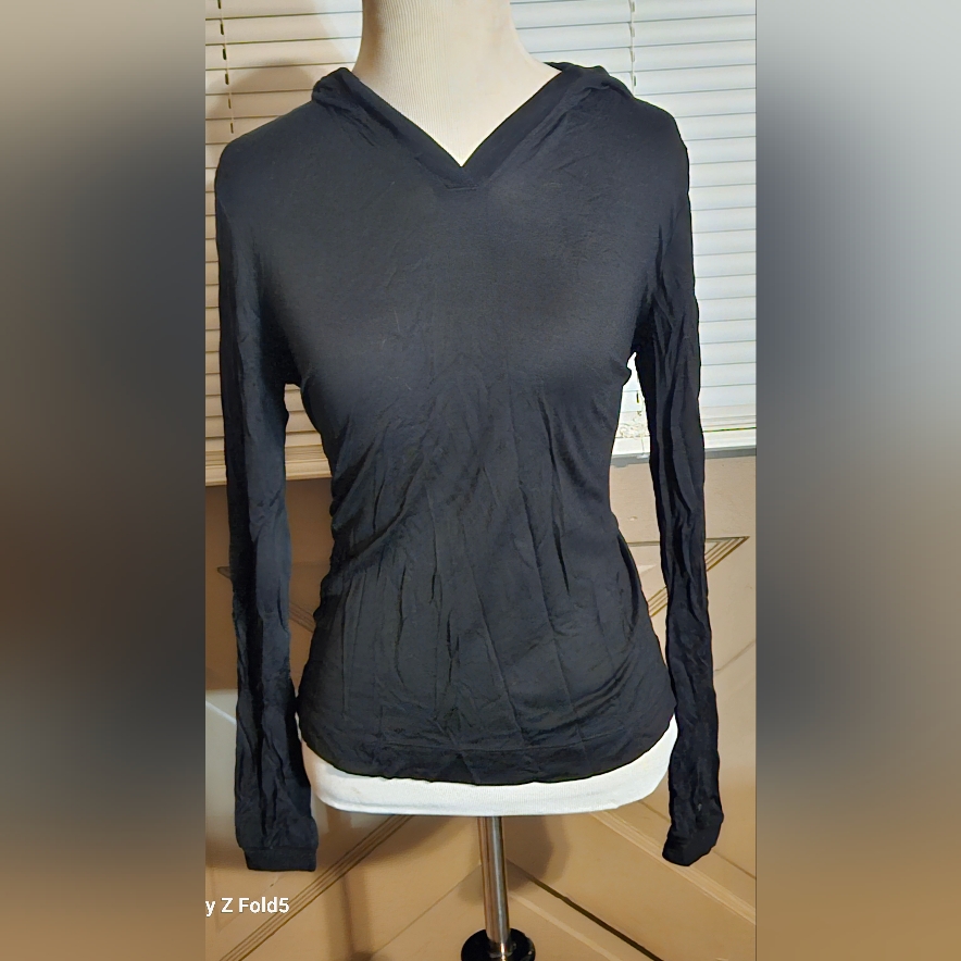 Theory Black Long Sleeve Hooded T-Shirt Small Nwot